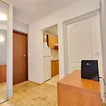 Comfortable 3 Bedroom Flat Next To Q22 Building * Βαρσοβία